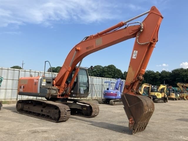 img-Hitachi ZX200-3 — Japanese Engineering Elevating Your Job Site Performance to the Next Level