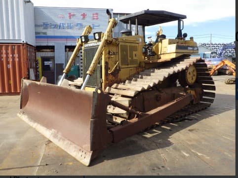 img-Caterpillar D6H Bulldozer – Power and Reliability in Every Job
